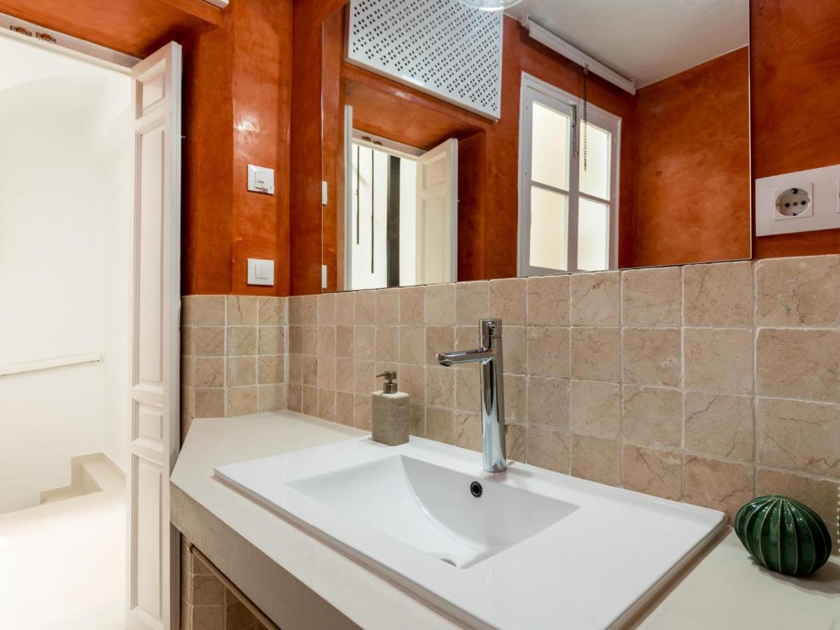 Unique Homes La Juderia Parking & Jacuzzi Sevilla Exteriör bild